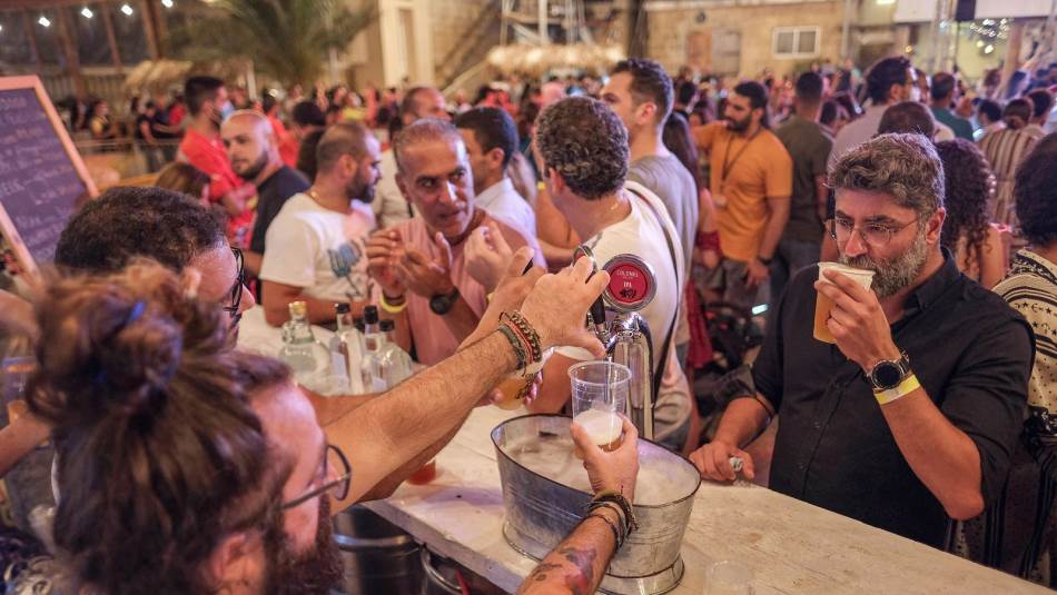 بنهاية أيلول ينتهي الموسم السياحي الصيفي (Getty)