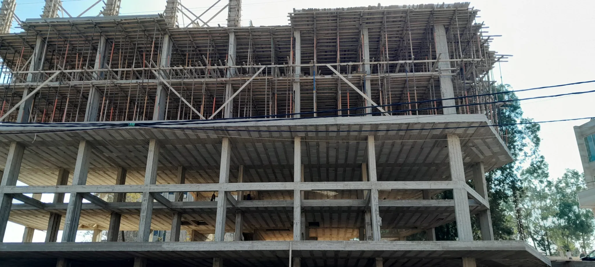 ورش البناء متوقفة في الجنوب