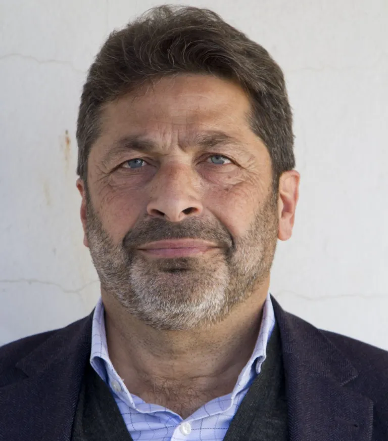 جواد صباح صاحب محلات لبيع مواد للبناء