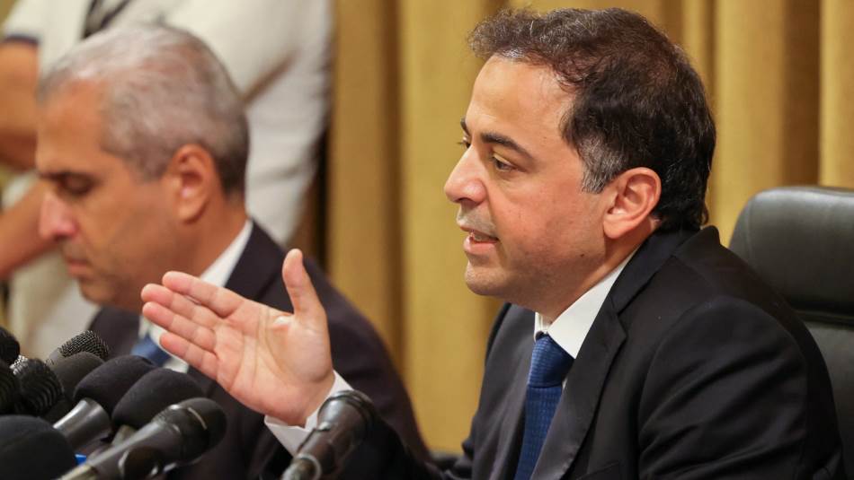 باتت مواجهة المصارف مع منصوري ذات طابع استراتيجي (Getty)