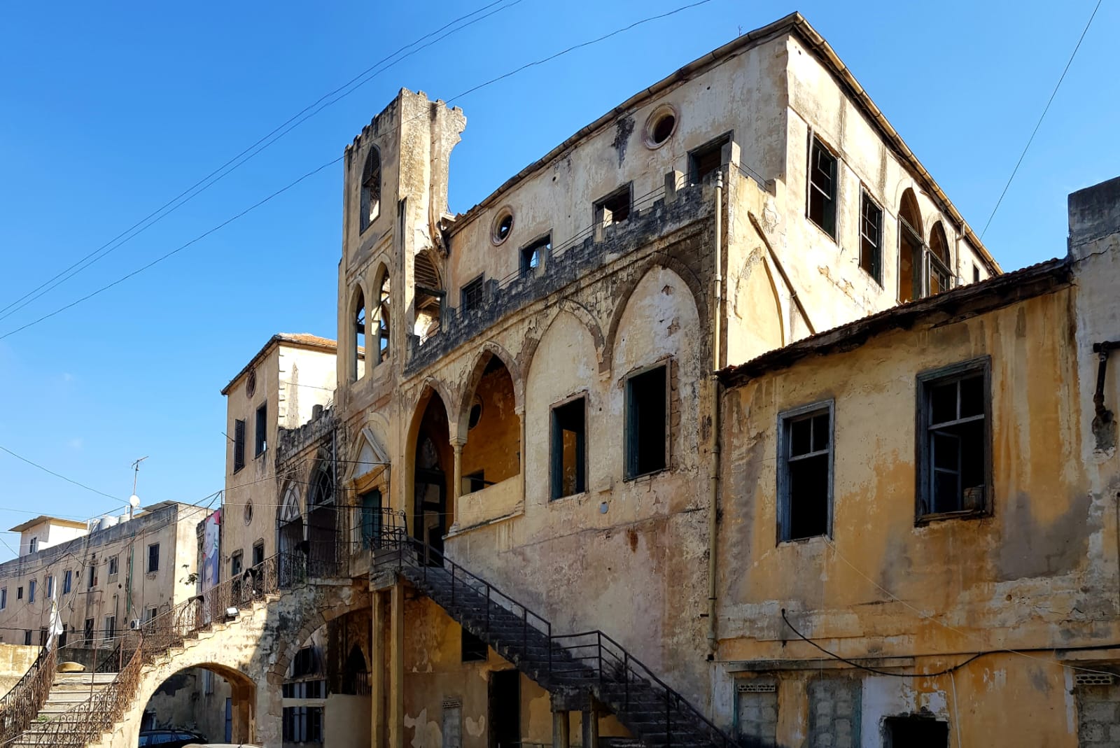 قصور عتيقة غدت ملجأ لمهجرين نازحين من مناطق أو بلدان مجاورة (المهندس وسيم ناغي)