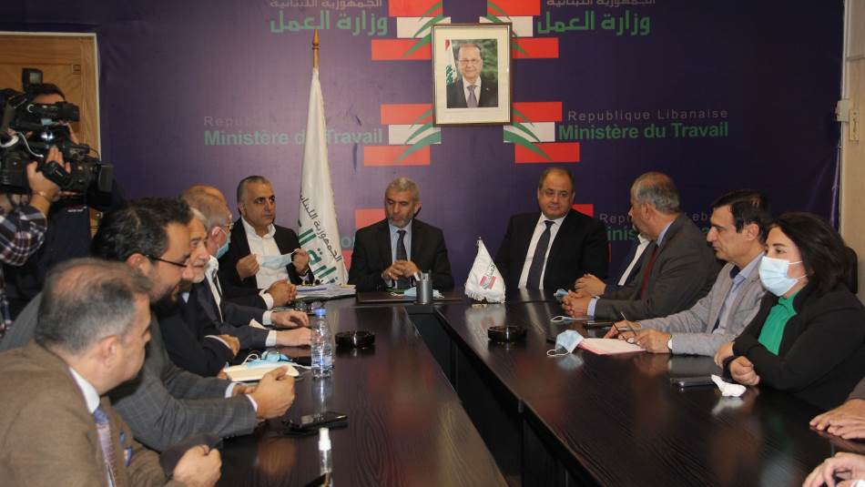 الزيادة لا تتجاوز نسبة 50 في المئة مما كانت عليه الأجور قبل الأزمة عام 2019 (دالاتي ونهرا)