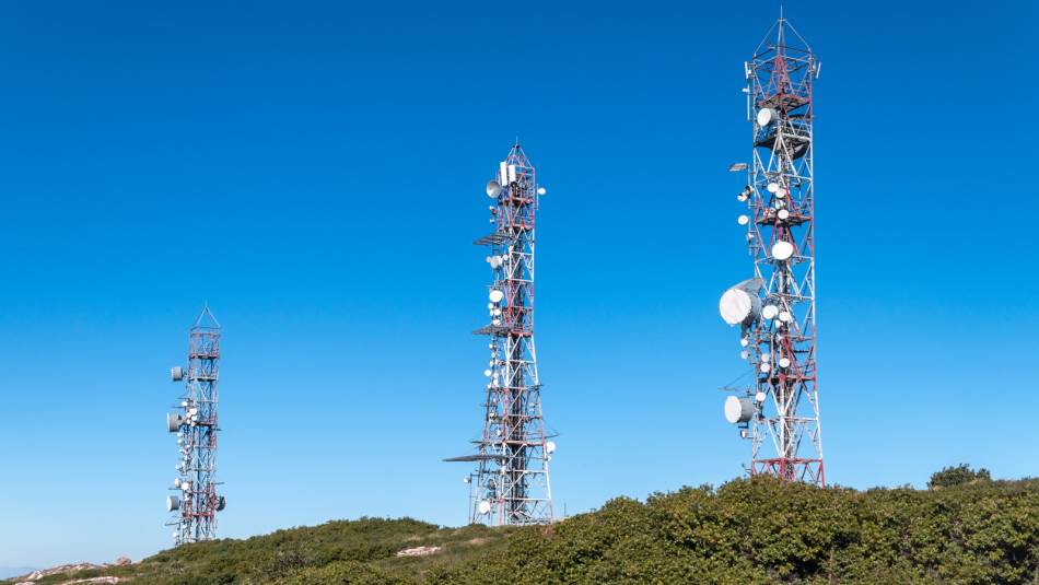 يلعب التشويش أدواراً مهمة في الحروب (Getty)