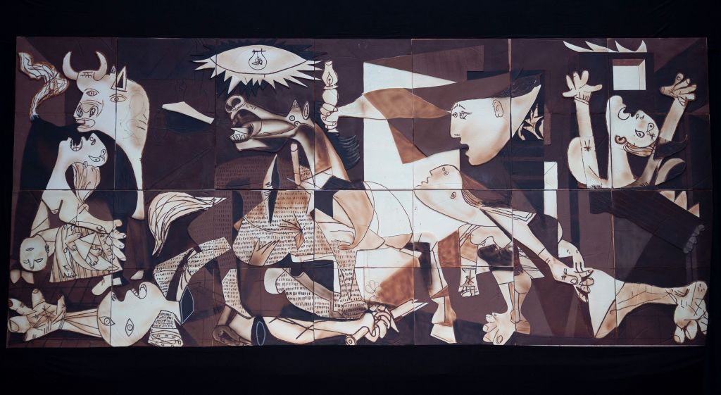 لوحة غرنيكا الشهيرة للفنان الإسباني بيكاسو 