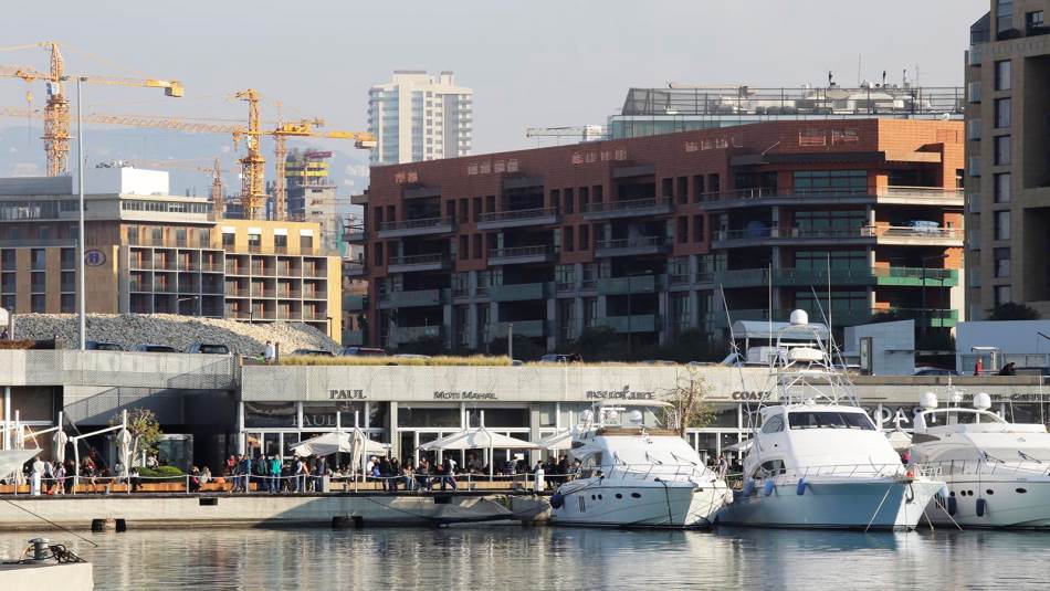 المراكب لا تقدم خدمة توصيل الركاب عبر البحر إنما تخرج برحلات خاصة ويتم استئجارها بكاملها (علي علوش)