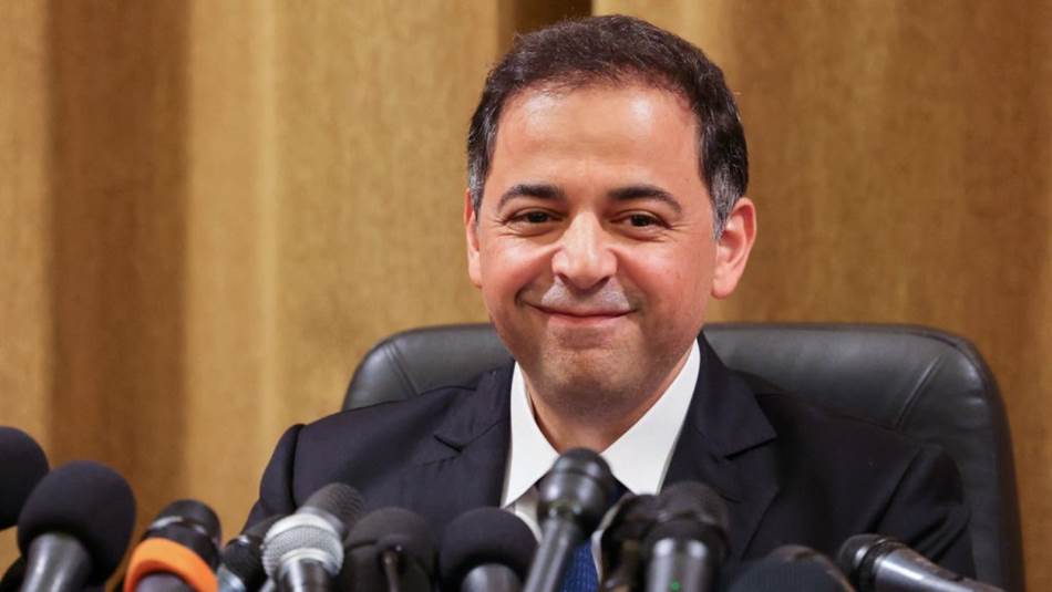 تكتم منصوري عن ارتكابات مصرف لبنان السابقة (Getty)