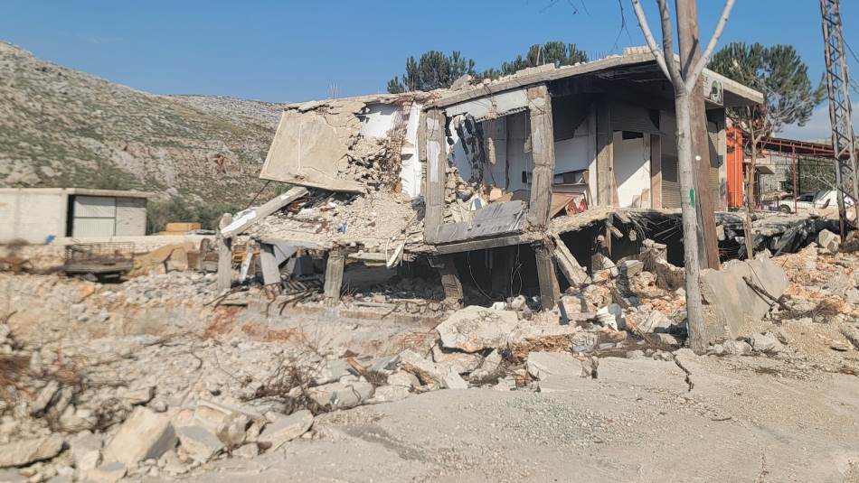 الدمار الكلي لحق 136 وحدة سكنية سوّيت بالأرض فيما تضرر 730 منزلاً بشكلٍ جزئي (طارق الحجيري)