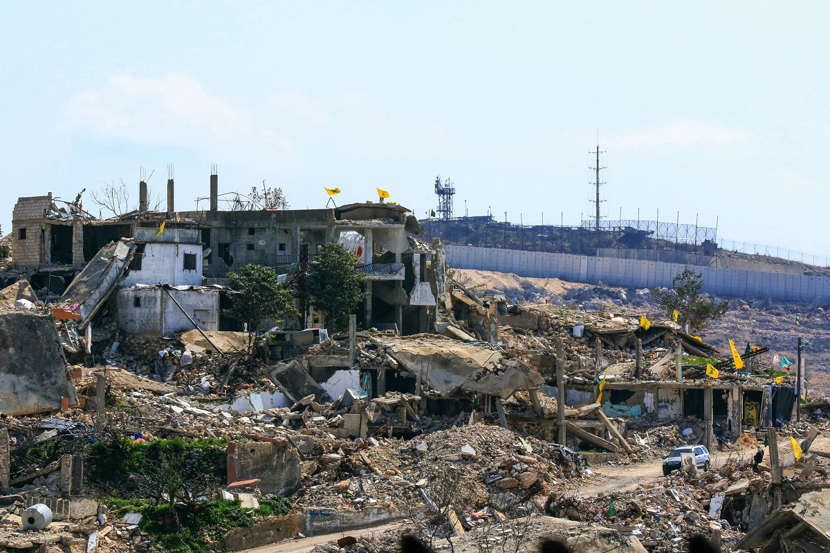 تبرر إسرائيل خروقها بأنها تستهدف مواقع ومنشآت حزب الله (أ ف ب)