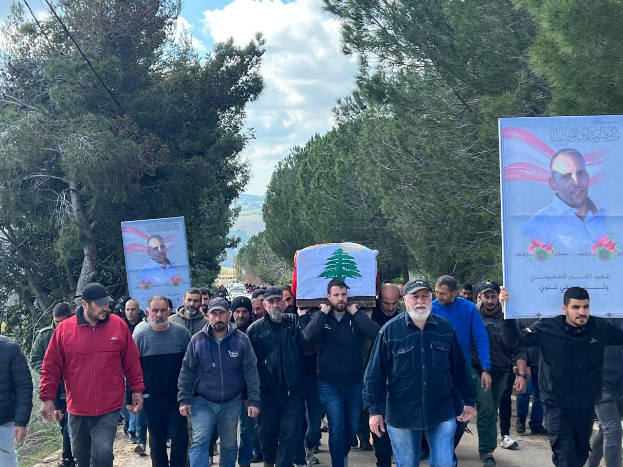 تولين شيعت المواطن علي الرضا سلوم والطفلة السورية ديانا درويش اللذين استشهدا في الغارة الإسرائيلية التي استهدفت البلدة