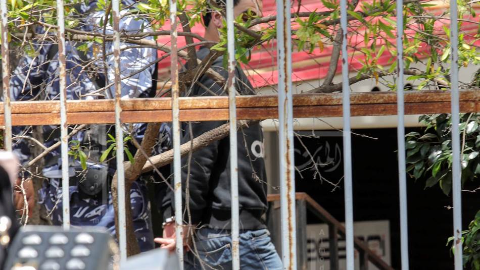 أصدر القاضي كمال نصار مذكرة توقيف وجاهية بحق الموقوف بعد الادعاء عليه بجرم تبييض الأموال (علي علوش)