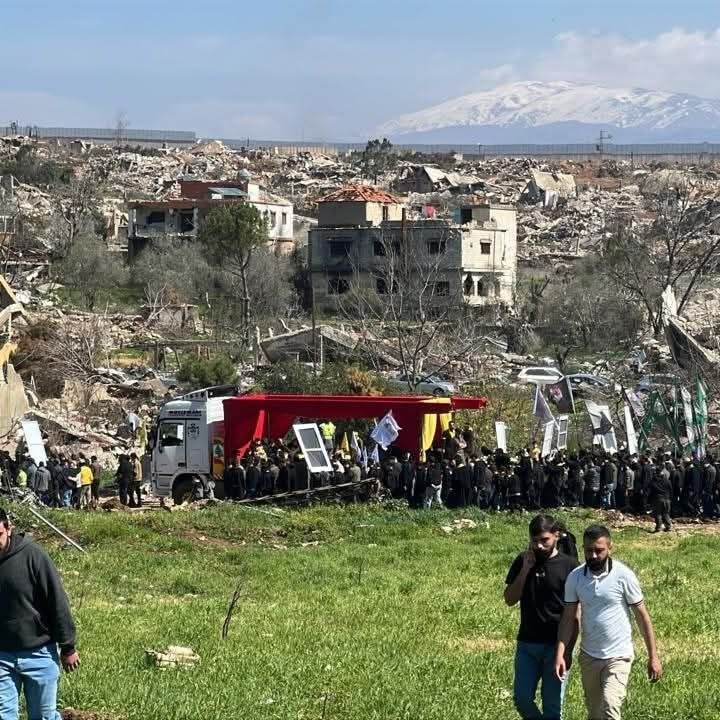 تشييع جثامين 25 شهيداً في بلدة كفر كلا جنوب لبنان اليوم ارتقوا خلال العدوان