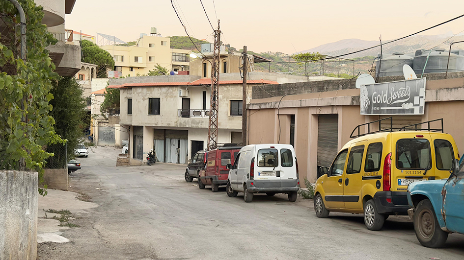 داخل بلدة عين جرفا في قضاء حاصبيا