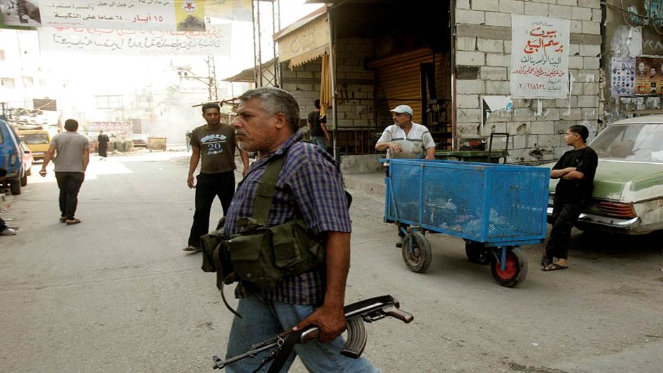 ليست هذه المرة الأولى التي يُكرّر فيها محمود عباس، مواقفه بشأن تسليم السلاح (Getty)