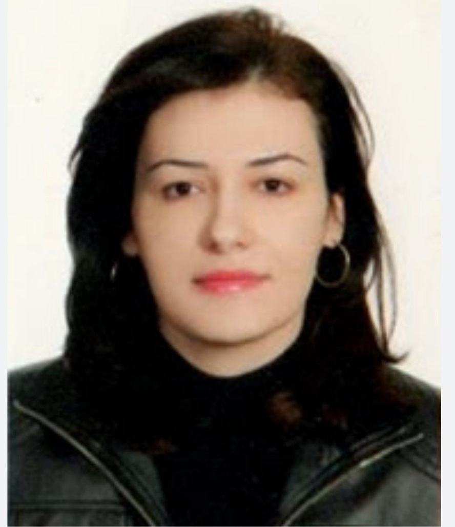 ابنة الخيام سونيا أبو عازر خلال فترة صباها