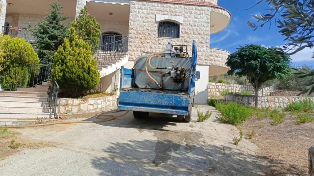 أهالي بلدة الطيبة العائدون يفتقدون المياه