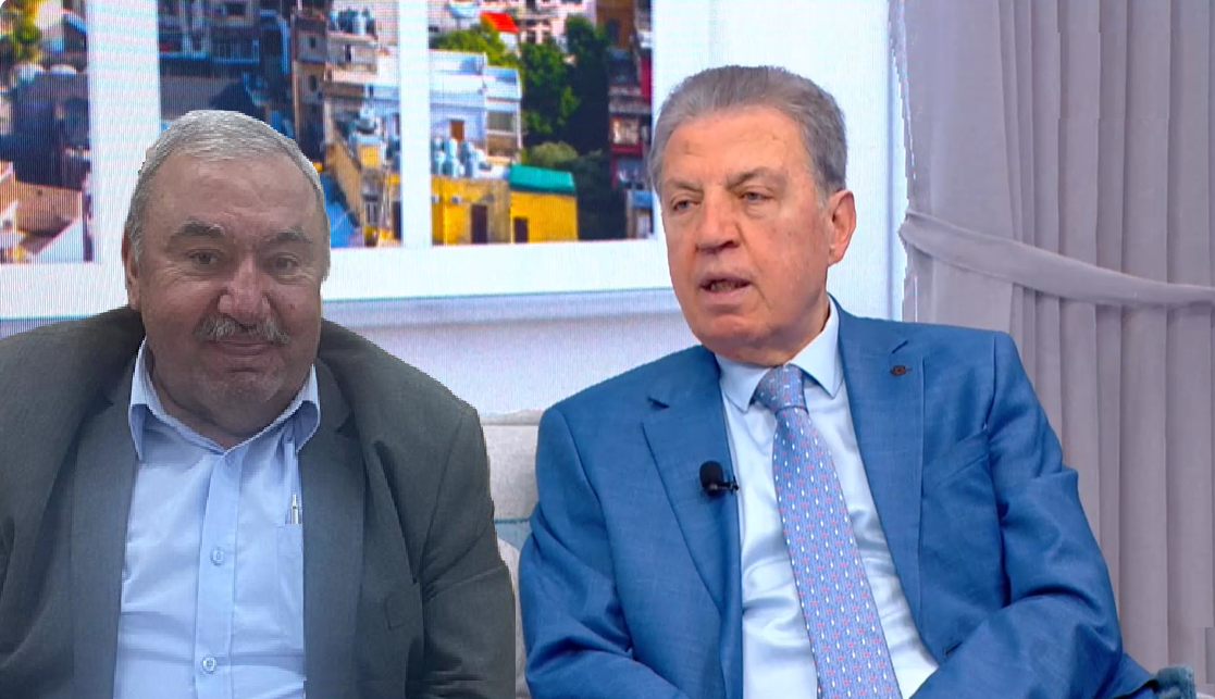 الشاعر الجنوبي الكبير شوقي بزيع والمحقق التاريخي الحاج أحمد مالك عبدالله