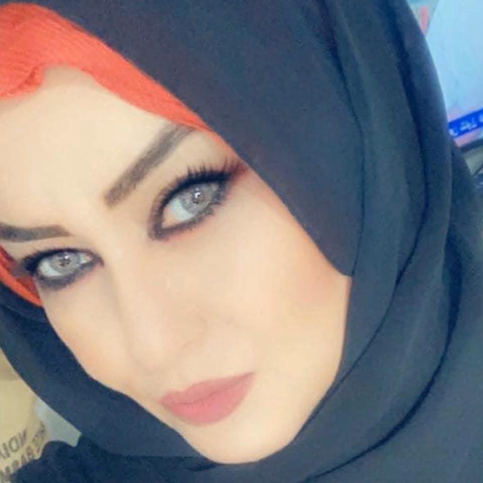 الشاعرة  هدى صادق