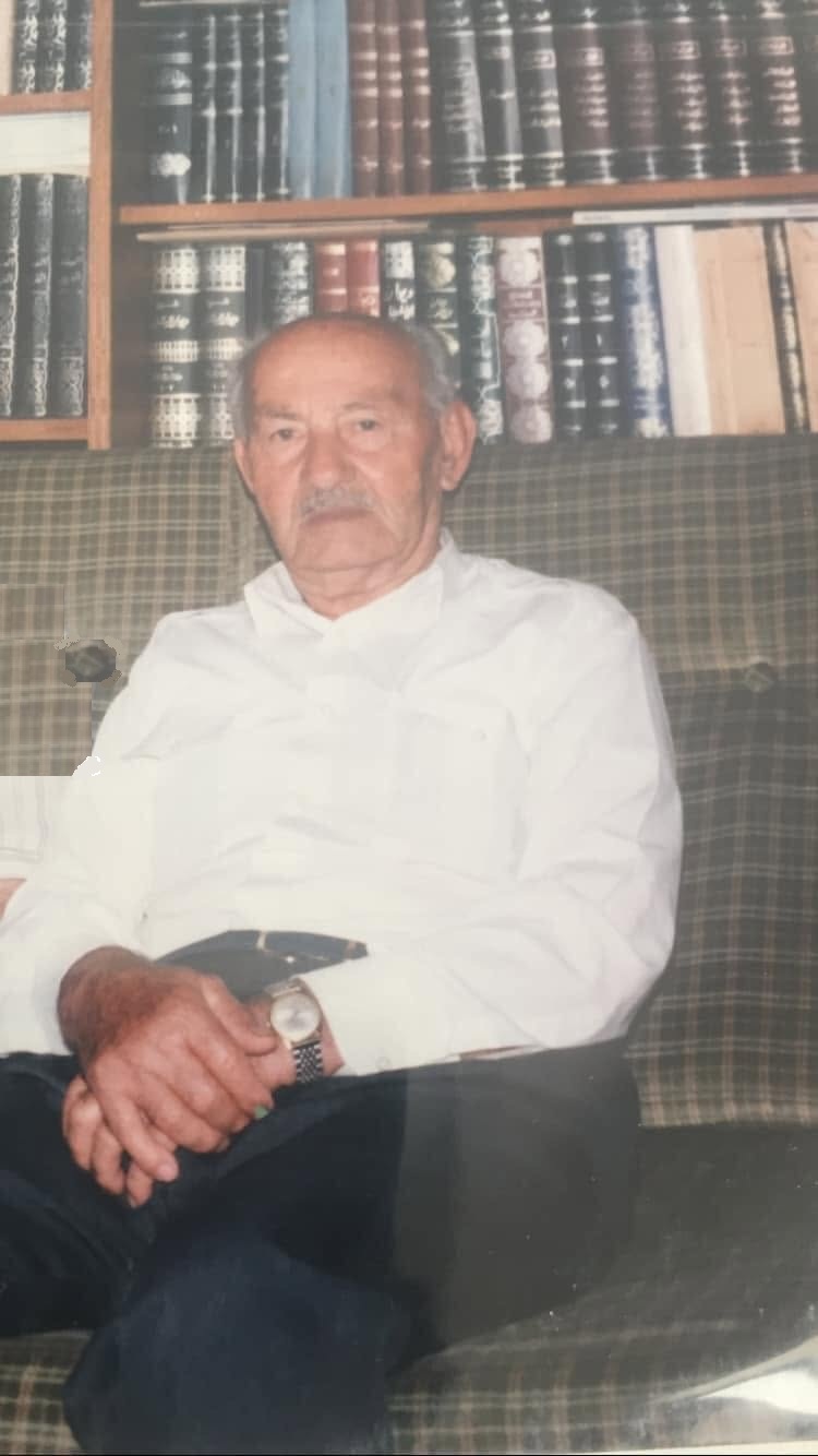 المرحوم الحاج عباس أبو عباس (والد الأستاذ فايز)