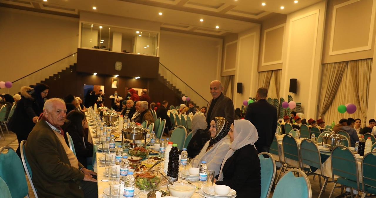 هذه الدعوة ساهمت في تعزيز روح التكافل والمسؤولية الاجتماعية تجاه أطفال حرموا باكراً من دفء الأب أو الأم