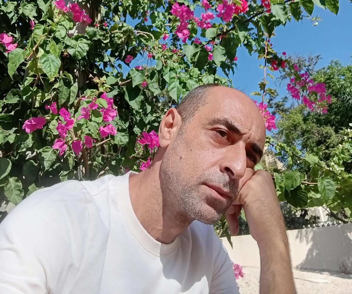 الشاعر حسين إسماعيل عبدالحسين عبدالله