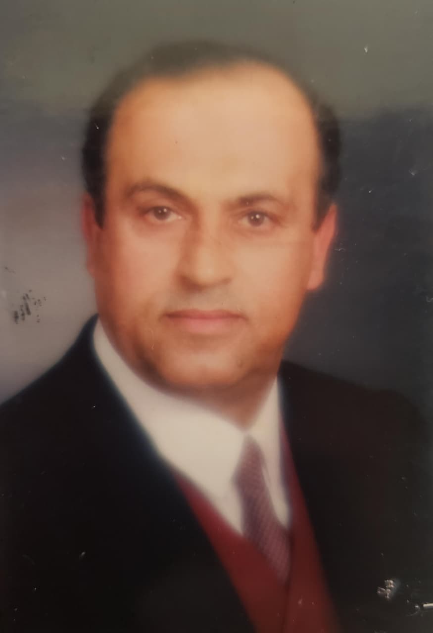 الأستاذ رياض أمين قانصو