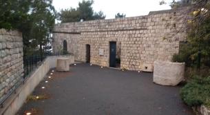 عن قرية سعسع...