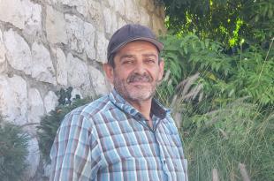 علي تليجي وزملاؤه يساهمون في دعم صمود الأهالي في الخيام  ويشاركون في صنع الانتصار