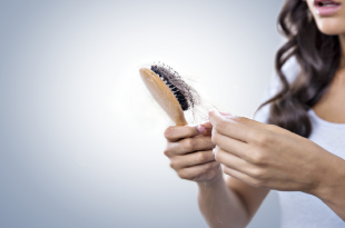 6 أغذية تقلل تساقط الشعر