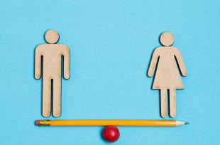 المرأة والرجل في لبنان: معايير مزدوجة تظلم النساء ضمن واقع اجتماعي يحتاج إلى تغيير جذري