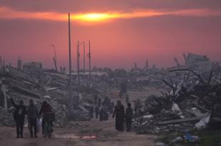 نيويورك تايمز: إسرائيل تواصل خراب غزة مبنى تلو الآخر منذ بدء وقف إطلاق النار