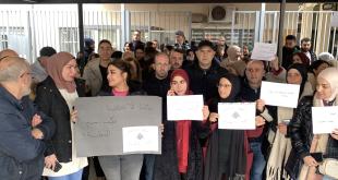 اعتصام حاشد امام سراي النبطية لموظفي الادارات العامة