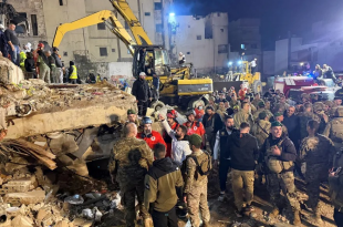 مؤسسة عامل الدولية تنعى ضحايا انهيار المباني في طرابلس وتدعو إلى حلول جذرية تحمي كرامة الإنسان