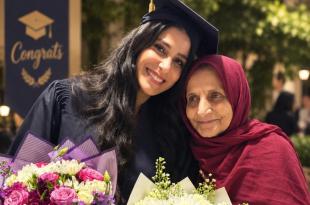 زينة عبدالله.. تُهدي نجاحها إلى كل امّ وضعت أحلامها جانبًا من أجل أبنائها